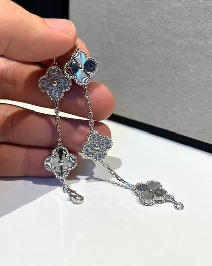 [Am jewelry] CLOVER 5 MOTIF LASER BRACELET COLLECTION