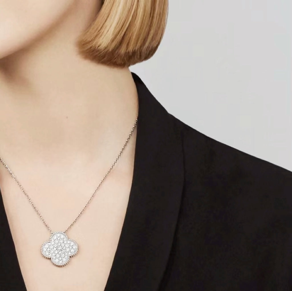 [Am jewelry]CLOVER 25MM LARGE PENDANT DIAMOND PAVED SILVER NECKLACE