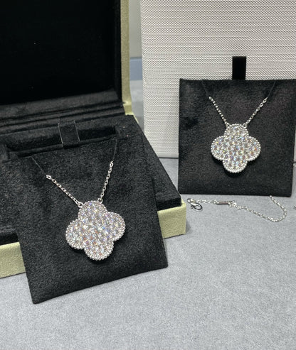 [Am jewelry]CLOVER 25MM LARGE PENDANT DIAMOND PAVED SILVER NECKLACE
