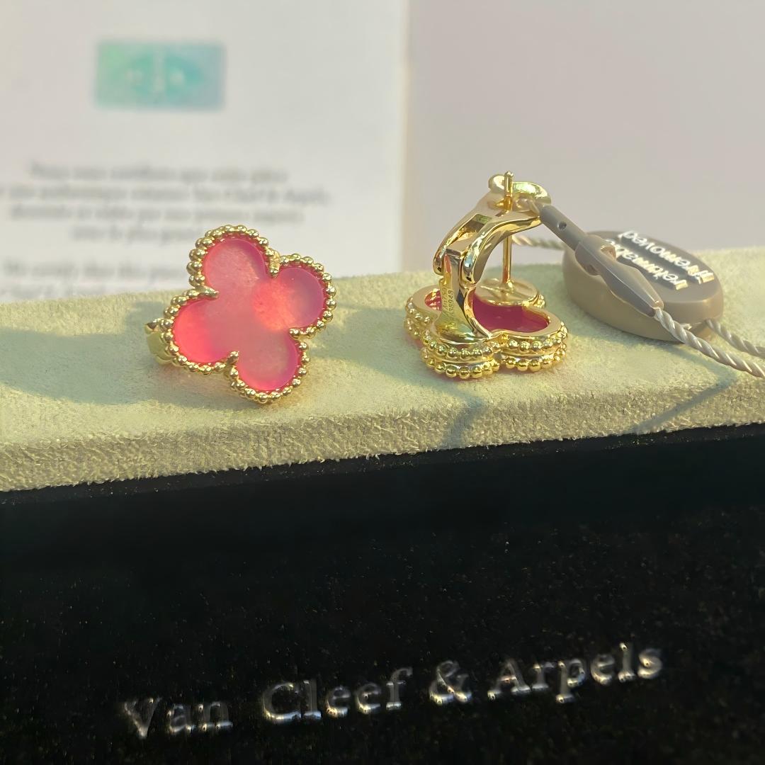 [AM Jewels]NEW CLOVER 15MM PINK ENAMEL STUD EARRINGS