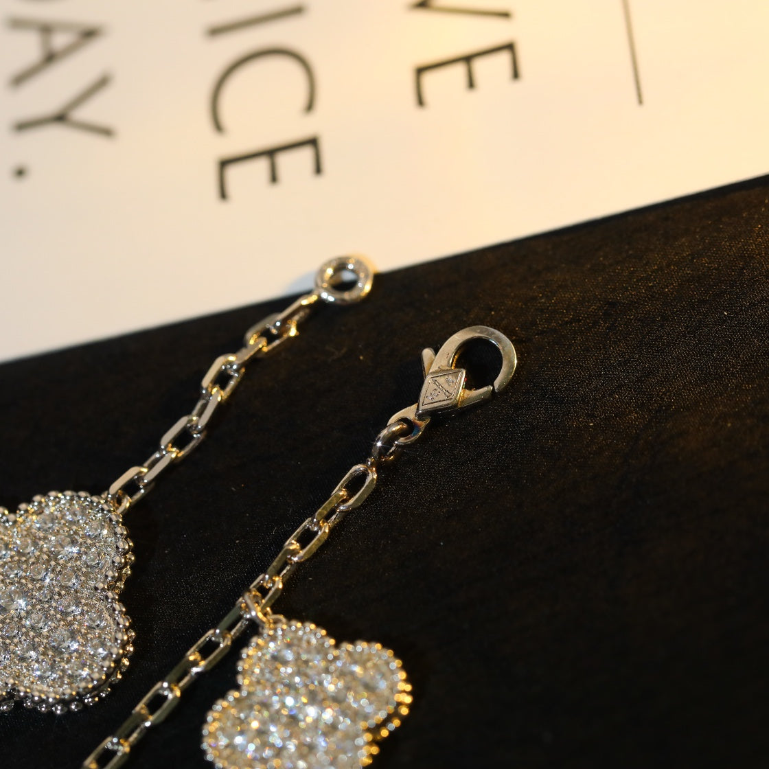 [Am jewelry]CLOVER BRACELET 5 MOTIF SILVER DIAMOND PAVED