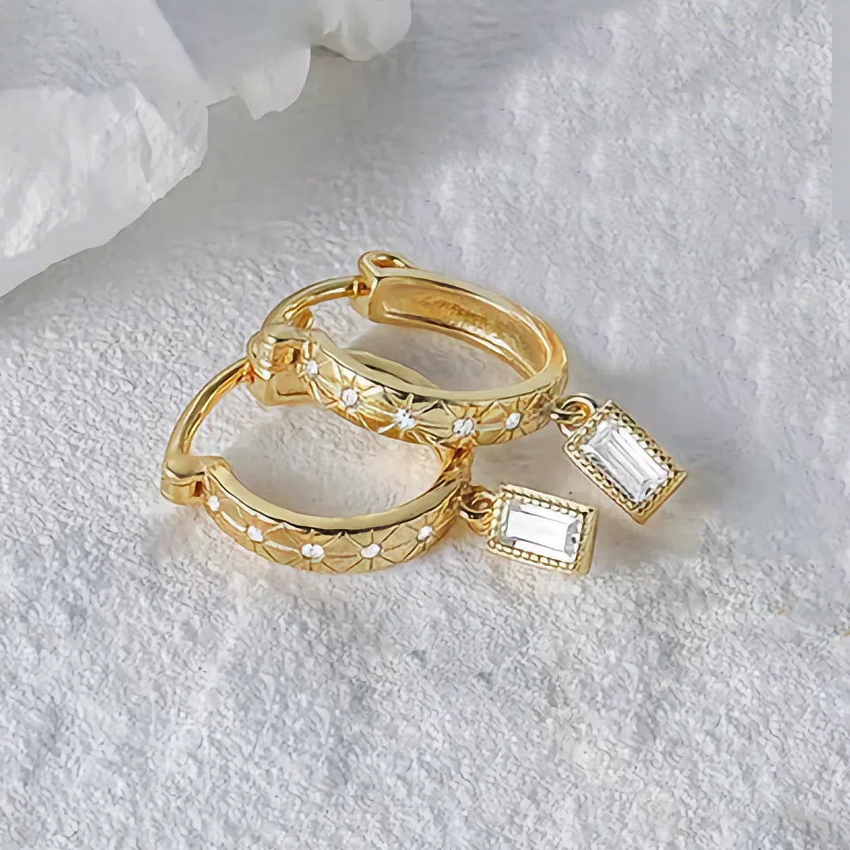 [AM Jewels]Cassidy Diamond Hoops