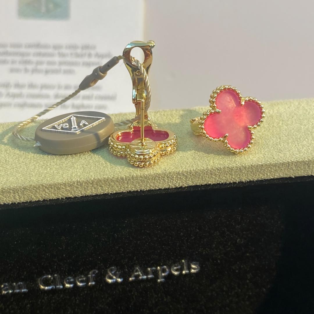 [AM Jewels]NEW CLOVER 15MM PINK ENAMEL STUD EARRINGS