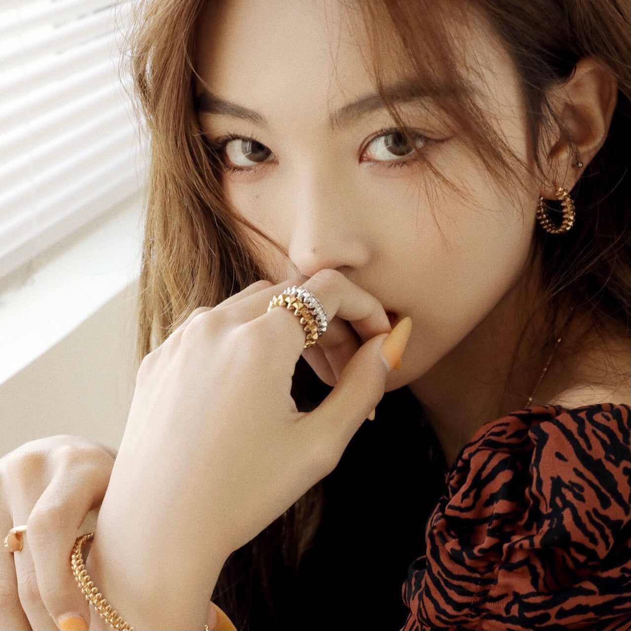 [Am jewelry]CLASH SMALL HOOP EARRINGS