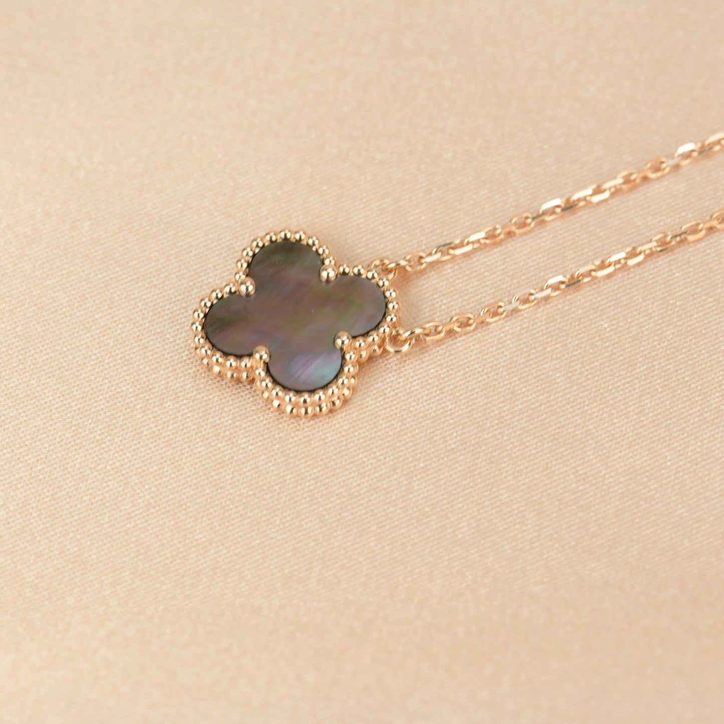 [Am jewelry]CLOVER 15MM  GRAY MOTHER OF PEARL NECKLACE