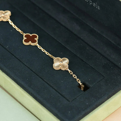 [Am jewelry] CLOVER 5 MOTIF RED CORNELIAN BRACELET COLLECTION