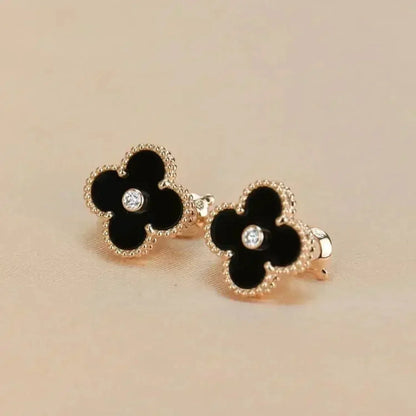 [Am jewelry]CLOVER MEDIUM 1 MOTIFS ONYX DIAMOND EARRINGS