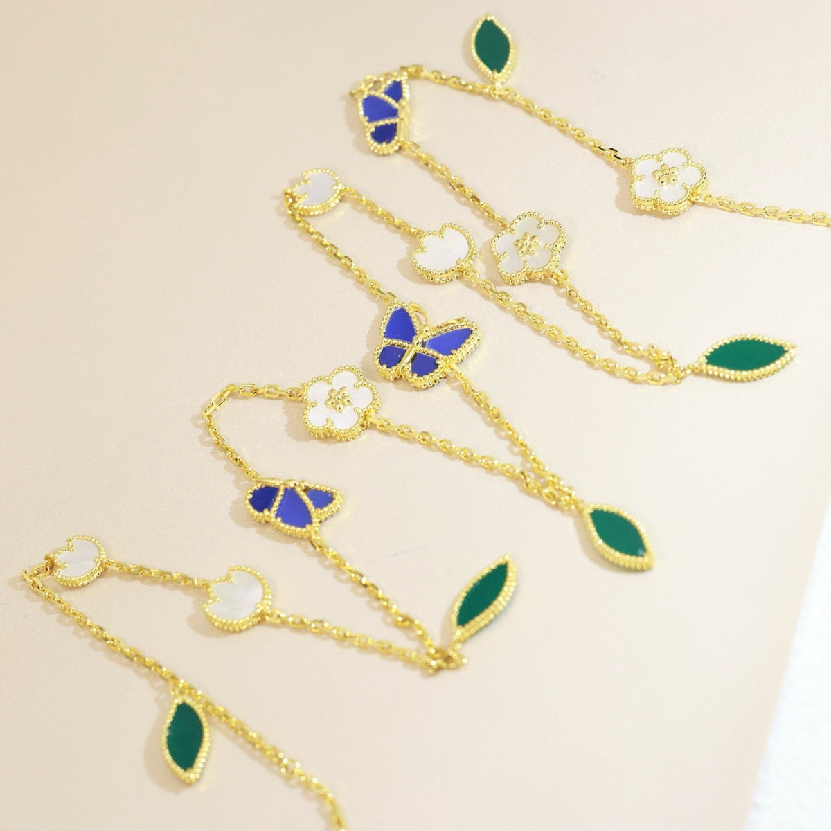 [AM Jewels]LUCKY SPRING BUTTERFLY 15 FLOWER NECKLACE