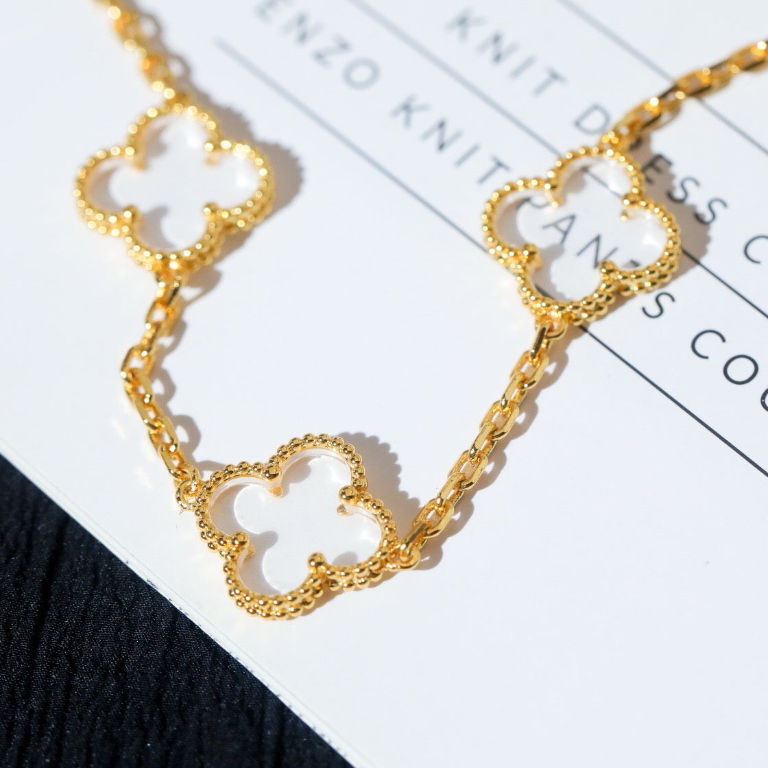 [Am jewelry]CLOVER 5 MOTIF ROCK CRYSTAL BRACELET
