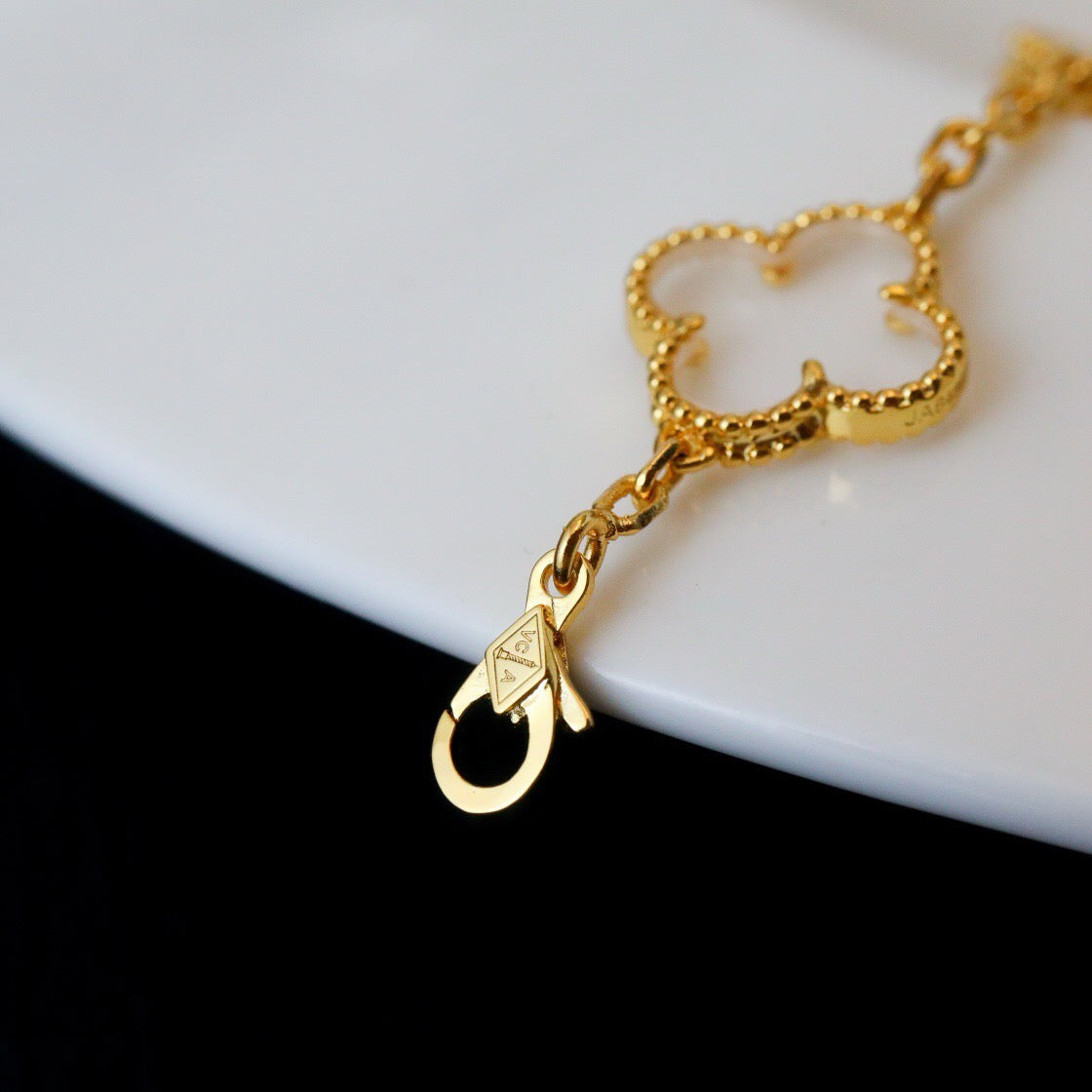 [Am jewelry]CLOVER 5 MOTIF ROCK CRYSTAL BRACELET