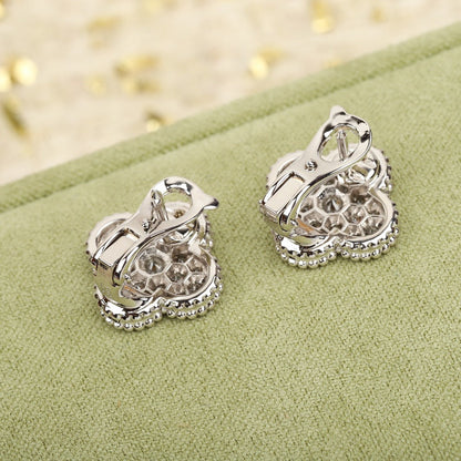[Am jewelry]CLOVER DIAMOND STUD EARRINGS