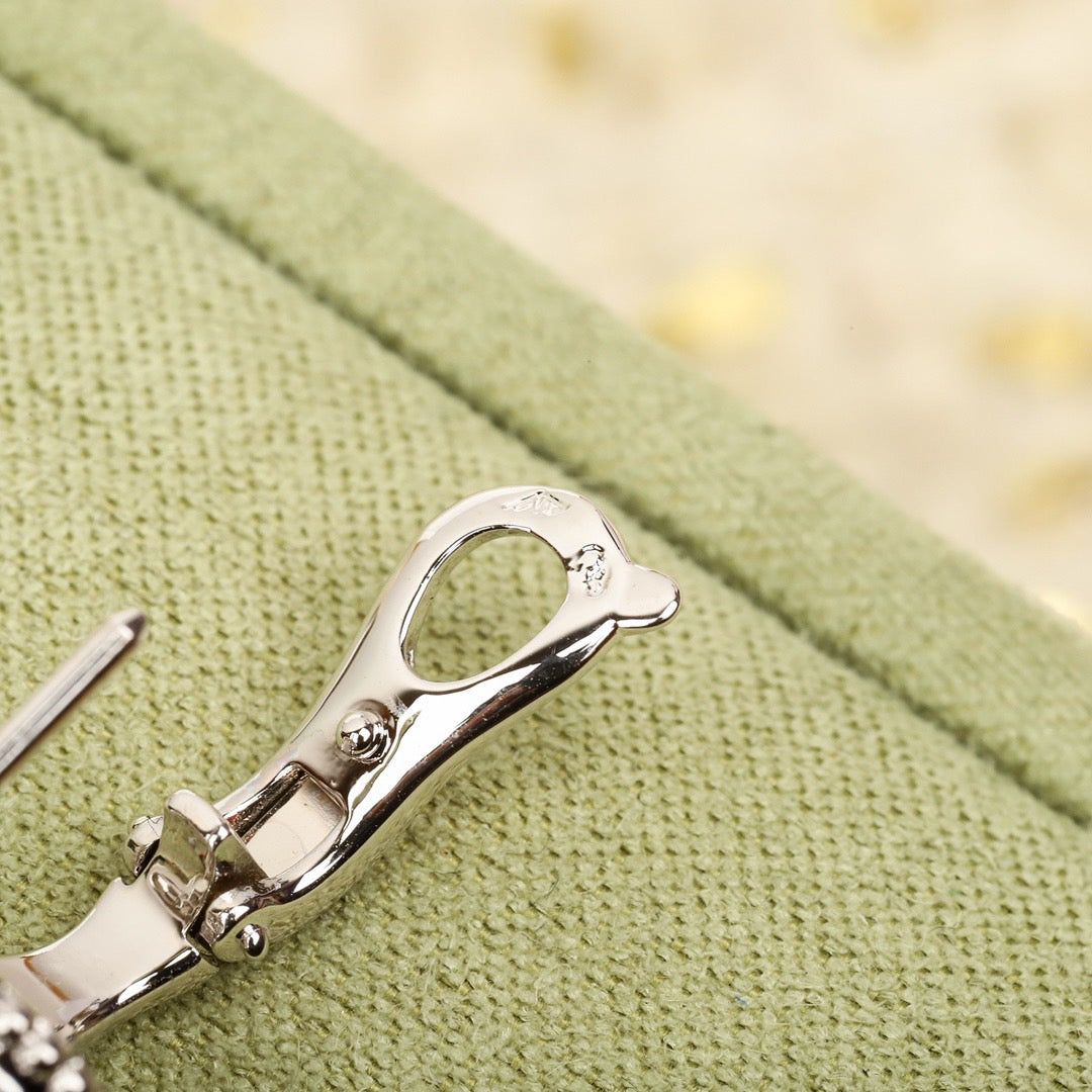 [Am jewelry]CLOVER DIAMOND STUD EARRINGS