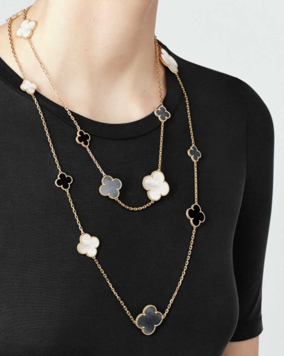 [Am jewelry]CLOVER 16 MOTIF CHALCEDONY MOP Gold NECKLACE