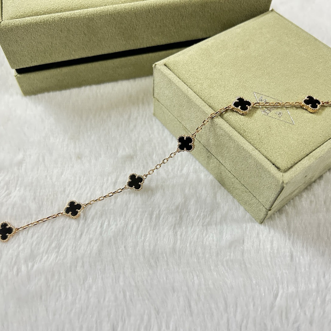 [Am jewelry]CLOVER 6 MOTIF  ONYXS BRACELET