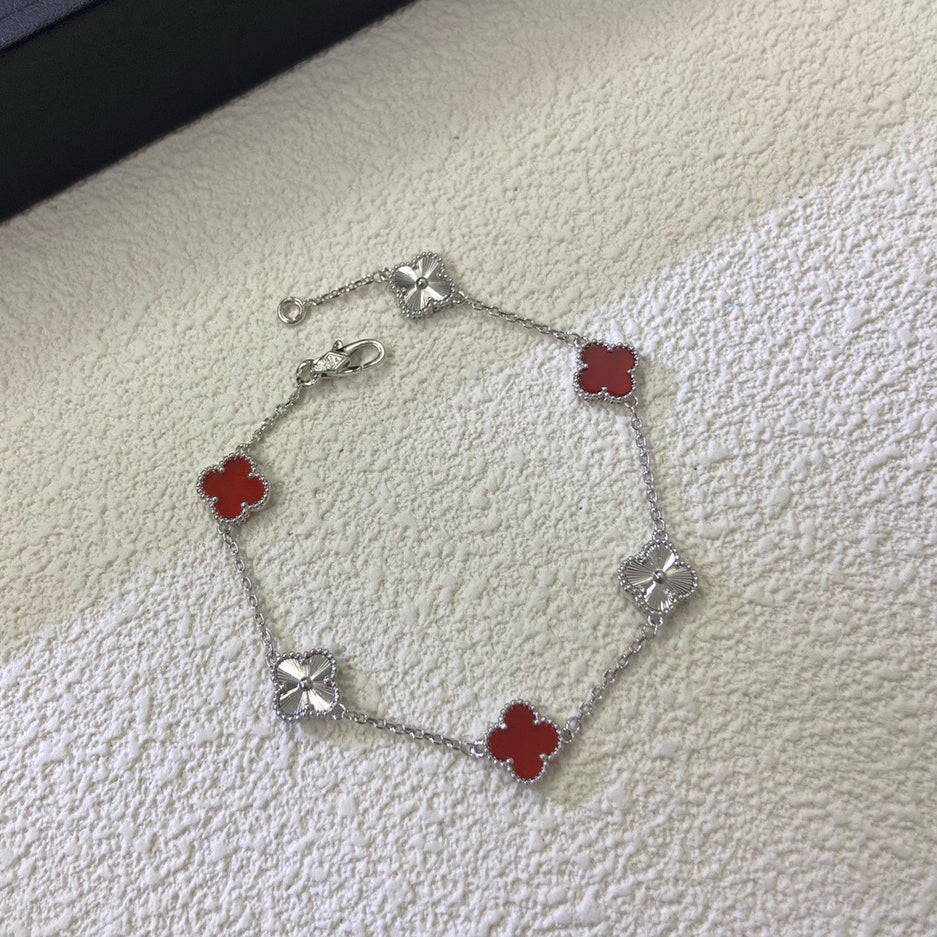 [Am jewelry]CLOVER 6 MOTIF RED AGATE LASER BRACELET