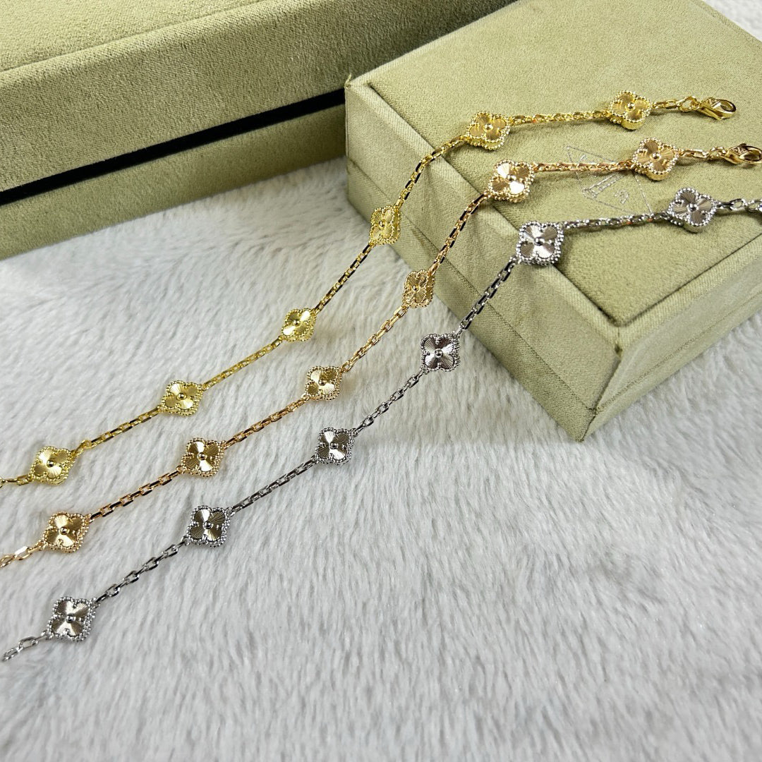 [Am jewelry]CLOVER 6 MOTIF DIAMOND BRACELET