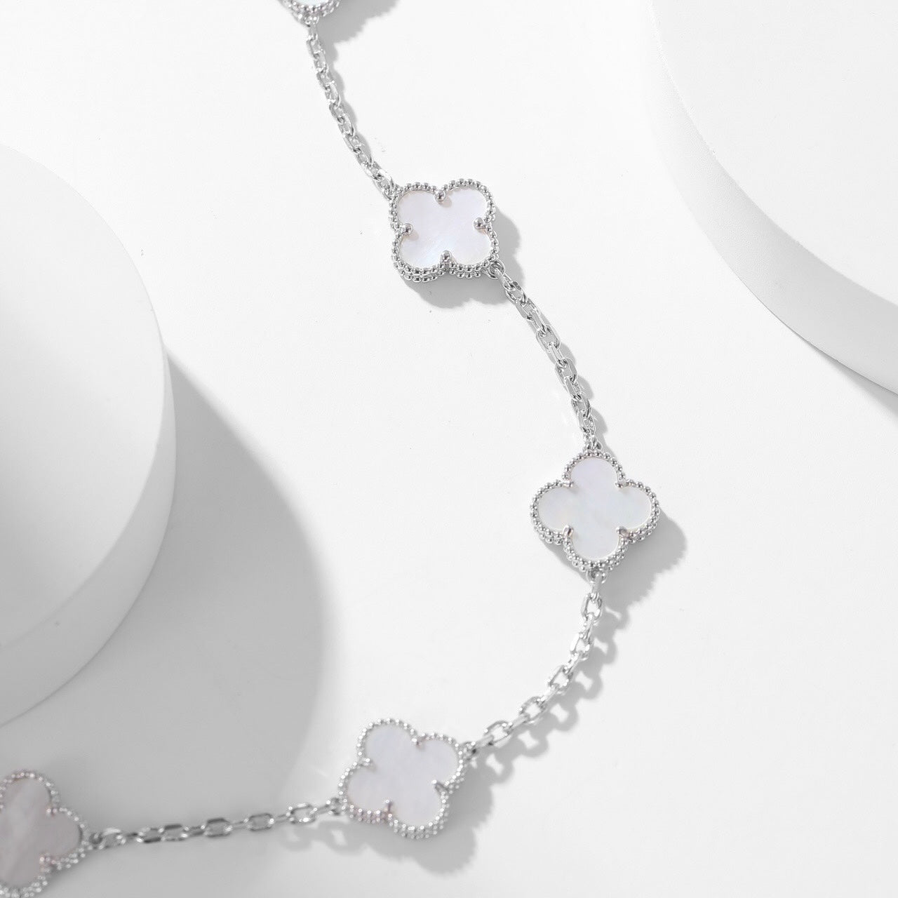 [Am jewelry]CLOVER 10 MOTIFS WHITE MOTHER OF PEARL NECKLACE