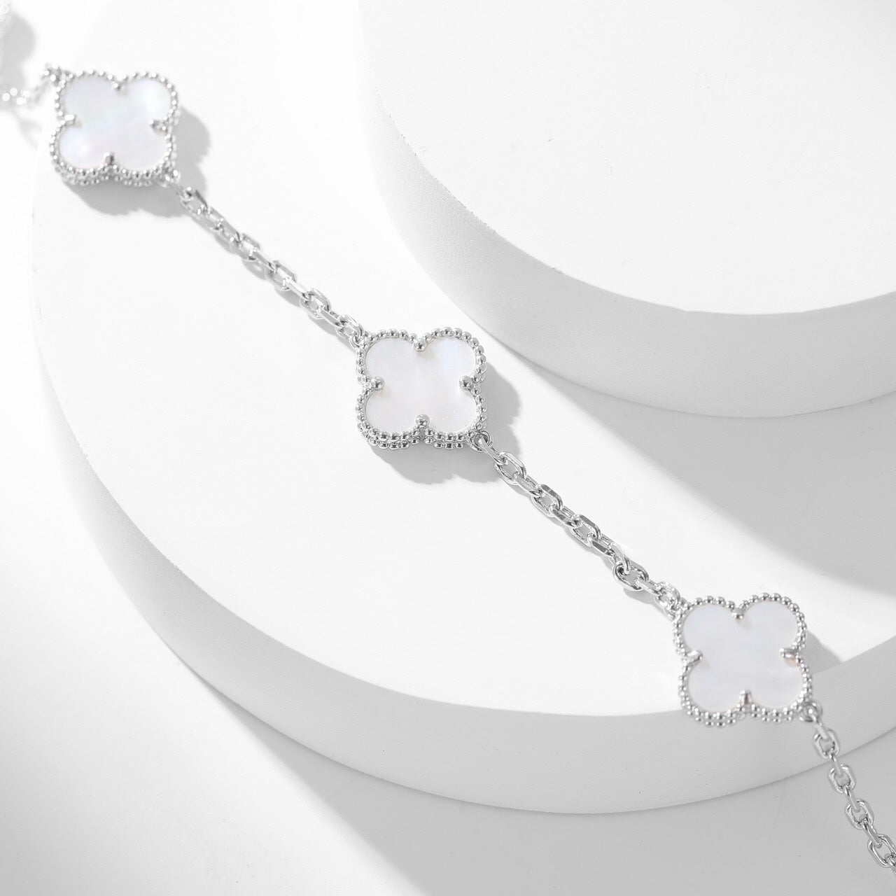 [Am jewelry]CLOVER 10 MOTIFS WHITE MOTHER OF PEARL NECKLACE