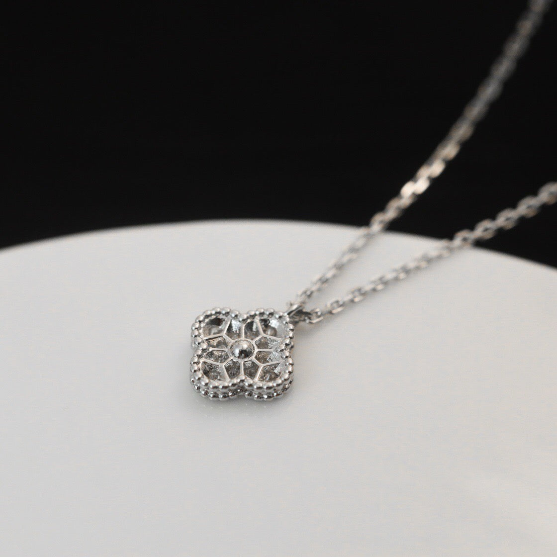 [Am jewelry]CLOVER MINI 9.5MM PENDANT DIAMOND NECKLACE