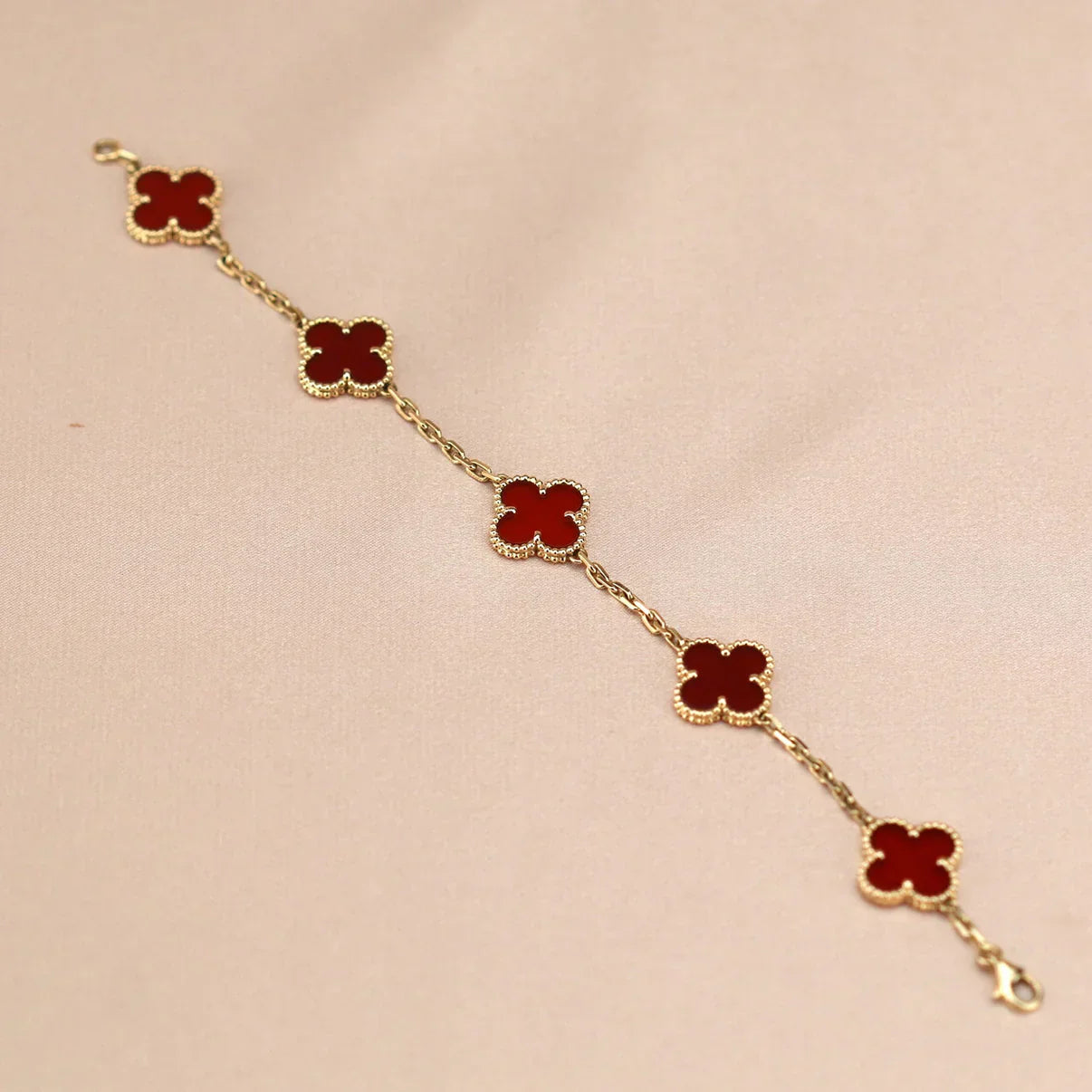 [Am jewelry] CLOVER 5 MOTIF RED CORNELIAN BRACELET COLLECTION