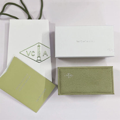 [Am jewelry]VA CLOVER BRACELET NECKLACE RING BOX GIFT BAG