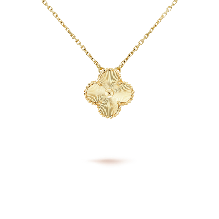 [Am jewelry]CLOVER 15MM LASER NECKLACE