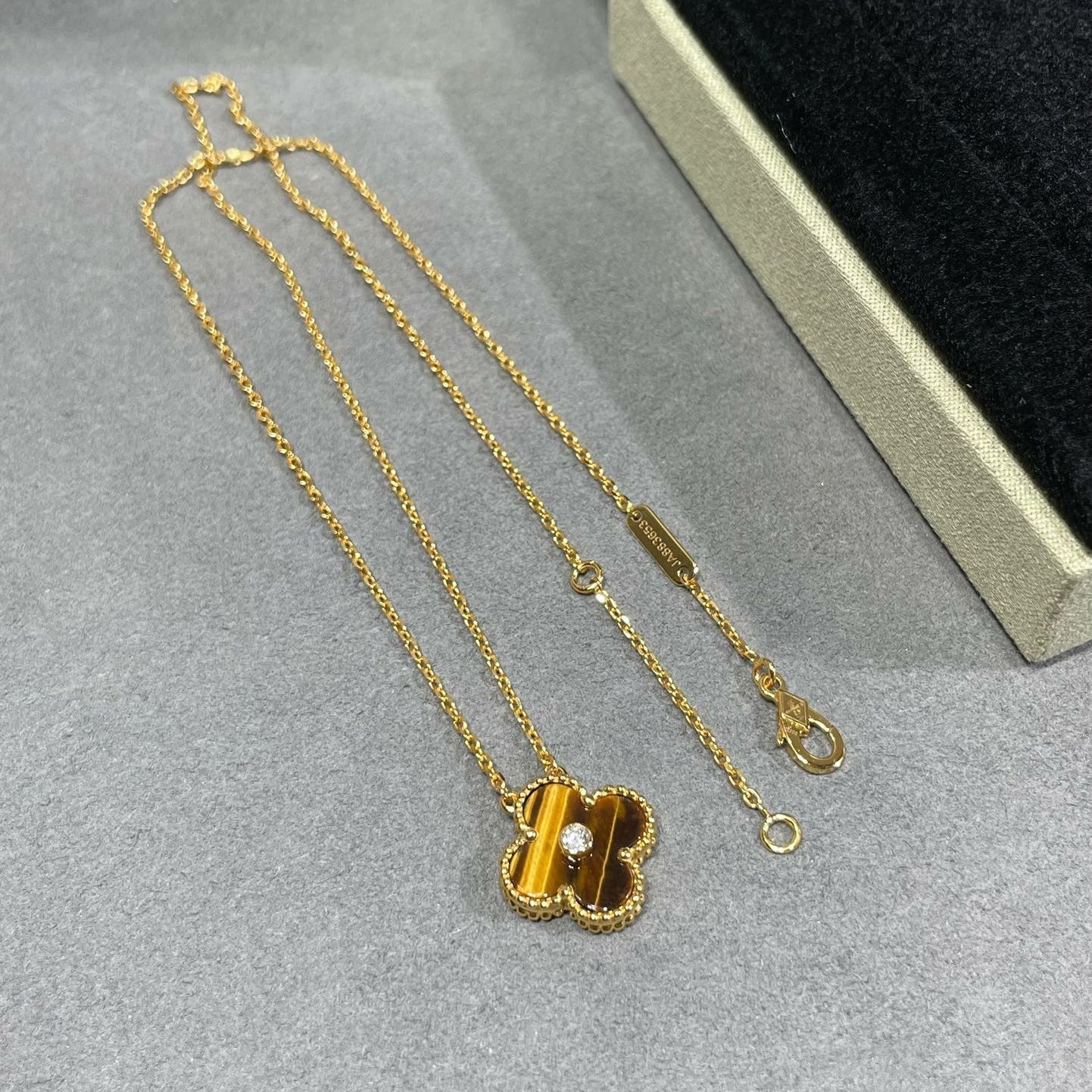 [Am jewelry]CLOVER 15MM DIAMOND AND YELLOW TIGER'S EYE AGATE necklace