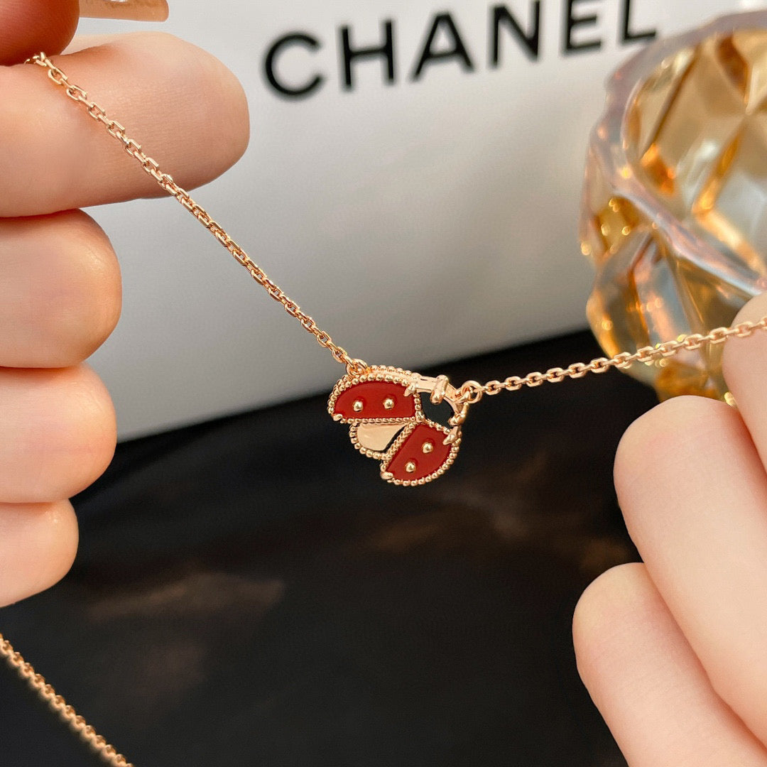 [Am jewelry]LUCKY  CARNELIANS LADYBUG NECKLACE