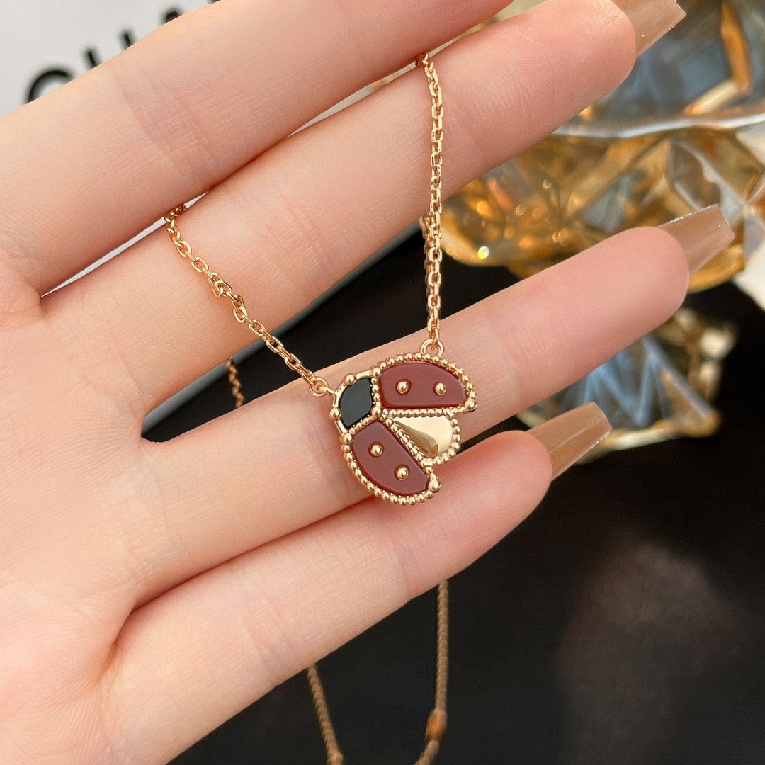 [Am jewelry]LUCKY  CARNELIANS LADYBUG NECKLACE