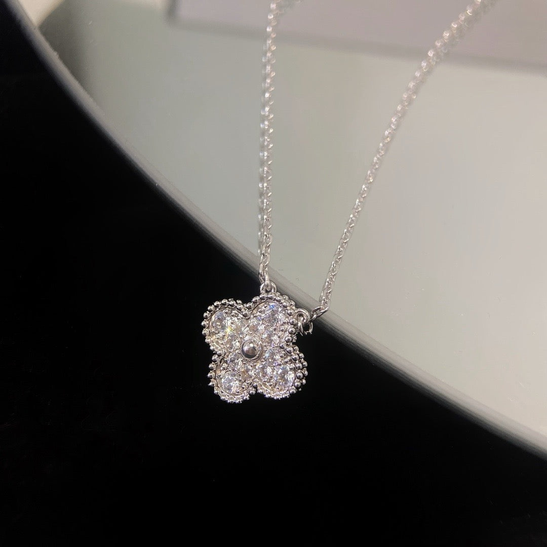 [Am jewelry]CLOVER 15MM DIAMOND SINGLE FLOWER NECKLACE