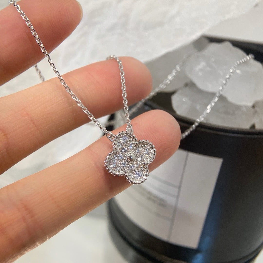 [Am jewelry]CLOVER 15MM DIAMOND SINGLE FLOWER NECKLACE