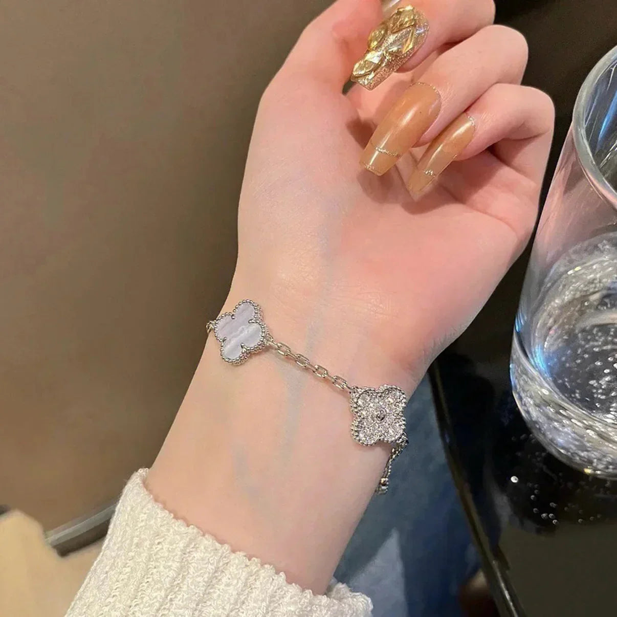 [Am jewelry] CLOVER 5 MOTIF PURPLE CHALCEDONY BRACELET COLLECTION
