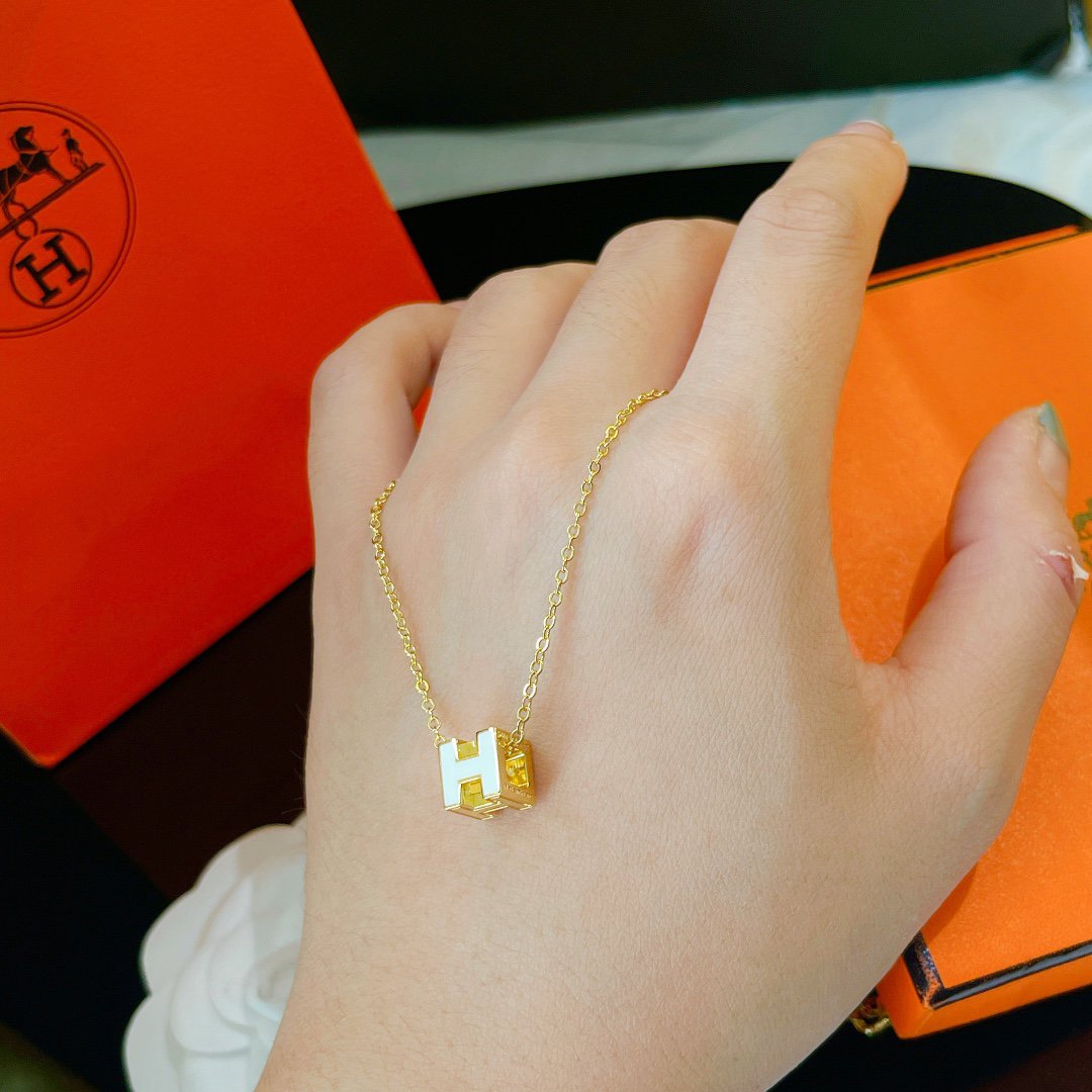 [Am jewelry]H WHITE SQUARE GOLD NECKLACE