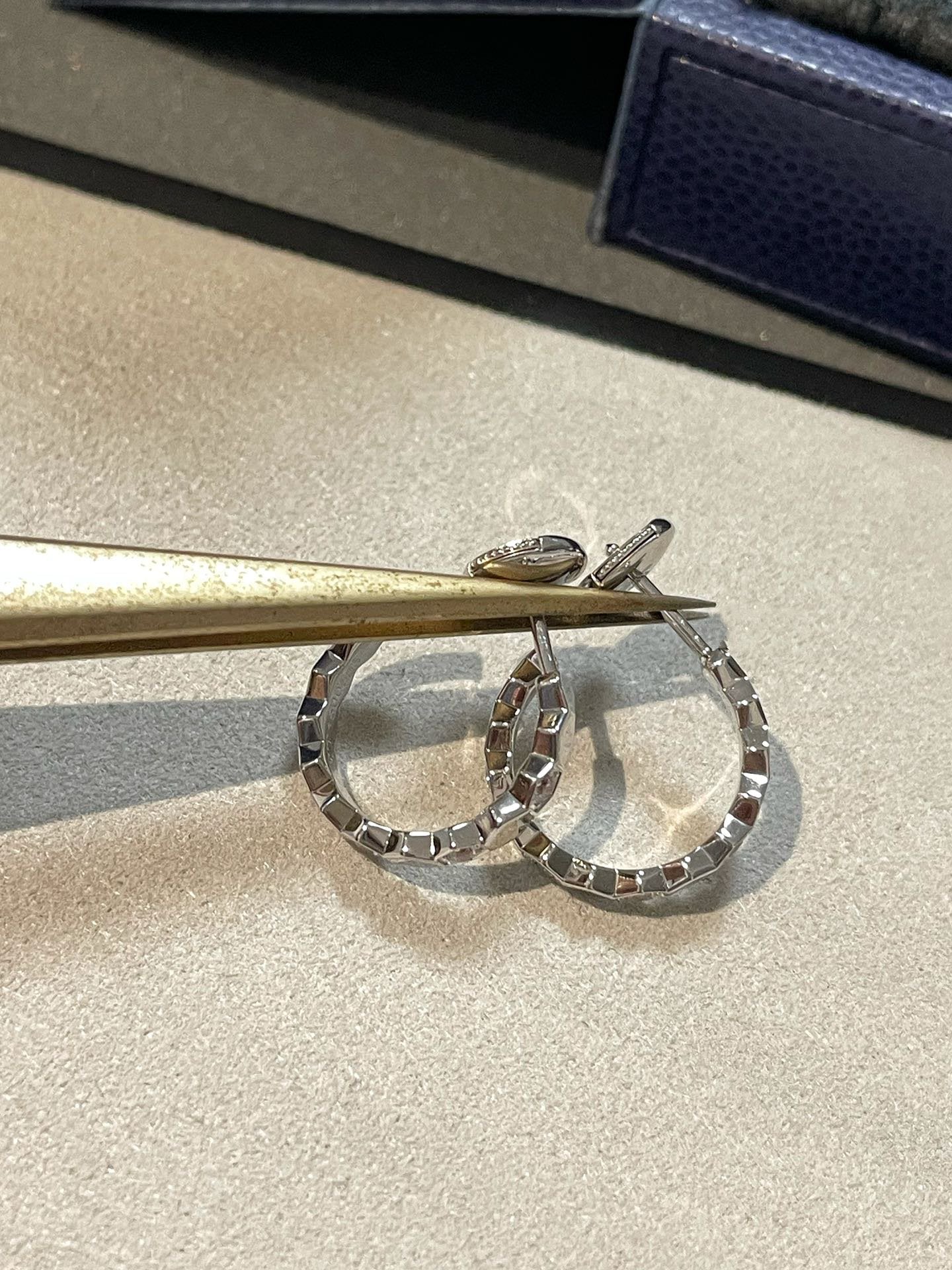 [Am jewelry]Hollow Design Four-Leaf Clover Flower Shape Ring