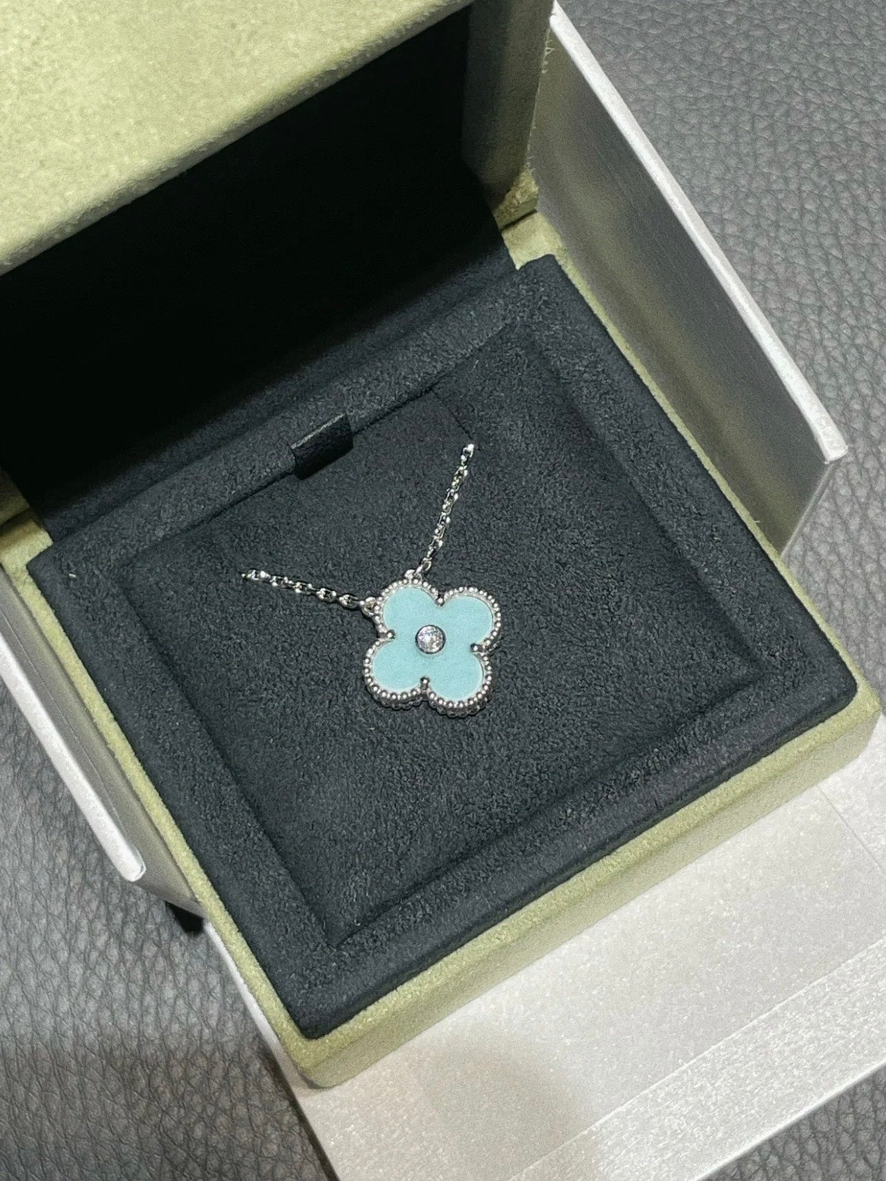 [Am jewelry]CLOVER 1 DIAMOND LIGHT BLUE SILVER NECKLACE