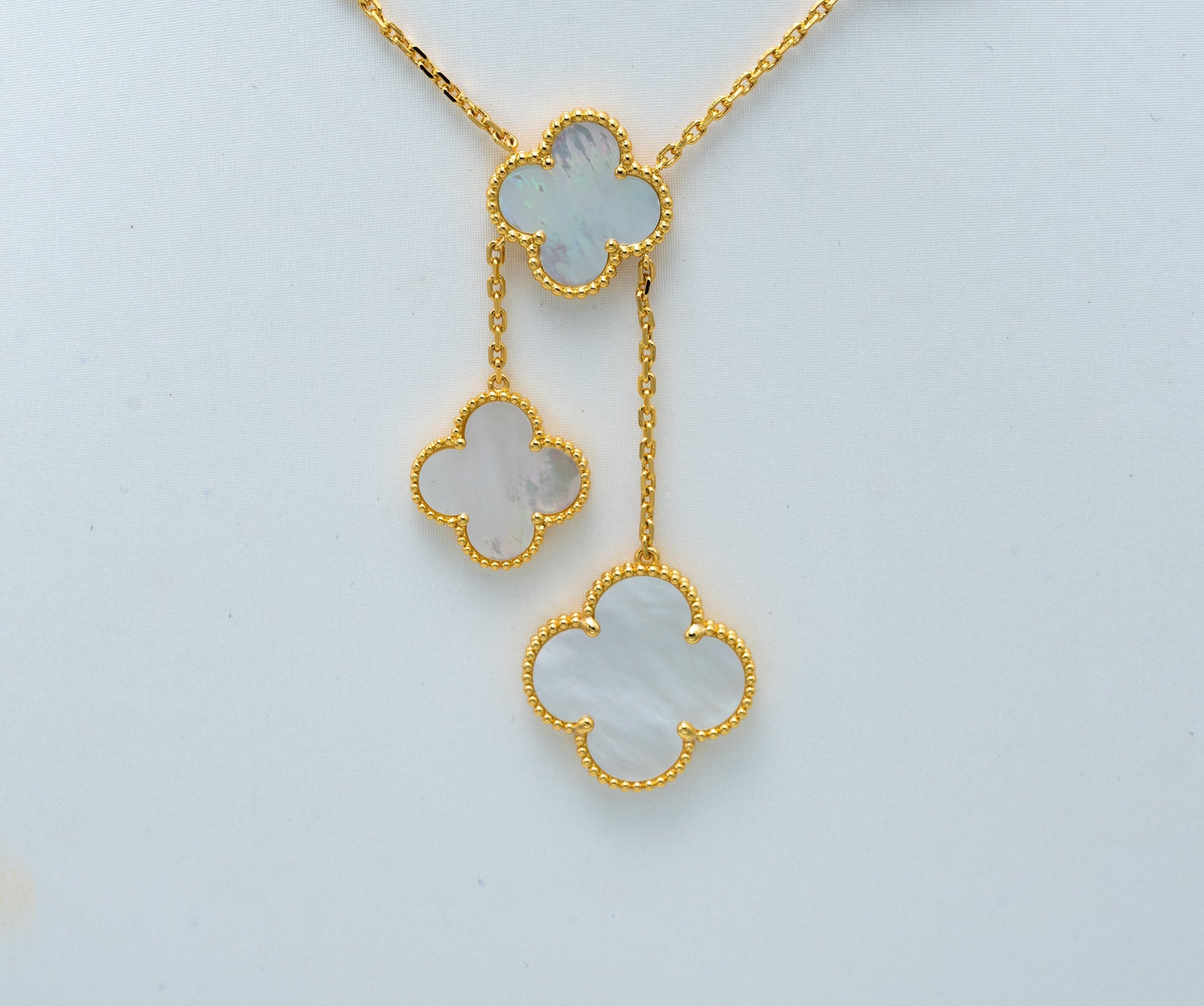 [Am jewelry]CLOVER MOTHER OF PEARL NECKLACE 6 MOTIF