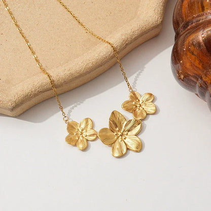 [AM Jewels]Millie Gold Flower Necklace