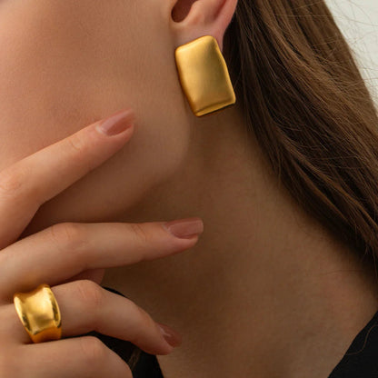 [AM Jewels]Olive Gold Earrings