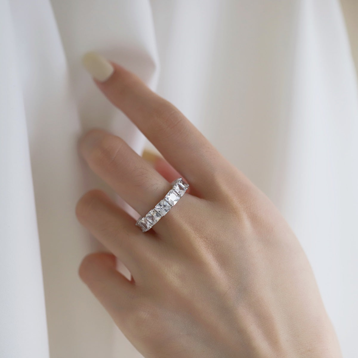 [Am jewelry]Elegant Princess Cut Tennis Ring