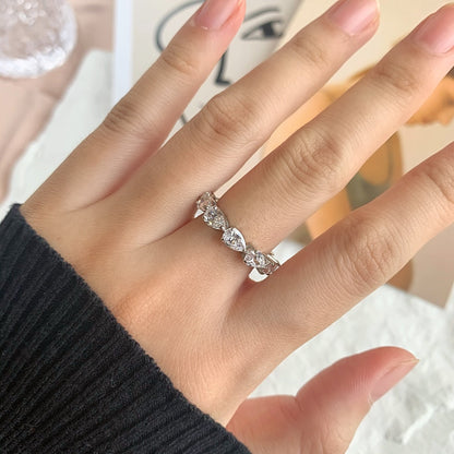 [Am jewelry]Exquisite Pear Cut Tennis Ring