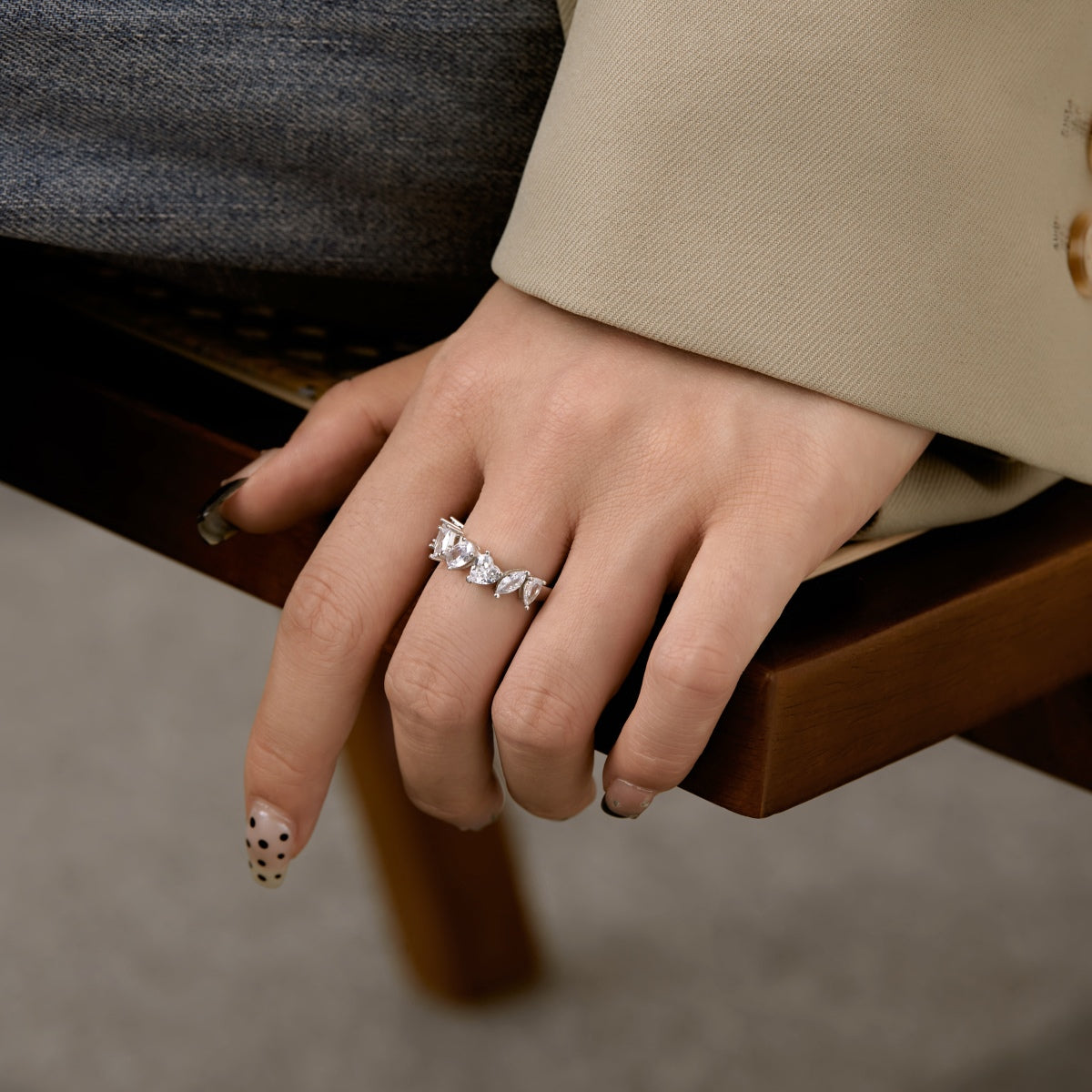 [Am jewelry]Delicate Multi Cut Ring