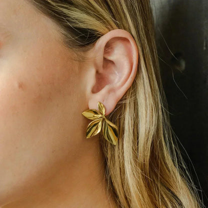 [AM Jewels]Velle Gold Petal Earrings