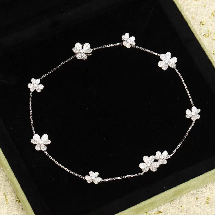 [Am jewelry]FRIVOLE SILVER 9 FLOWERS NECKLACE