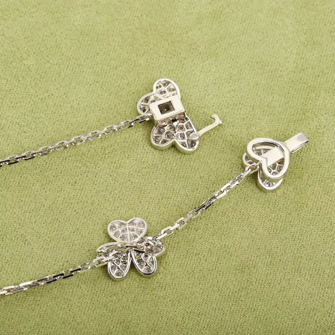 [Am jewelry]FRIVOLE SILVER 9 FLOWERS NECKLACE