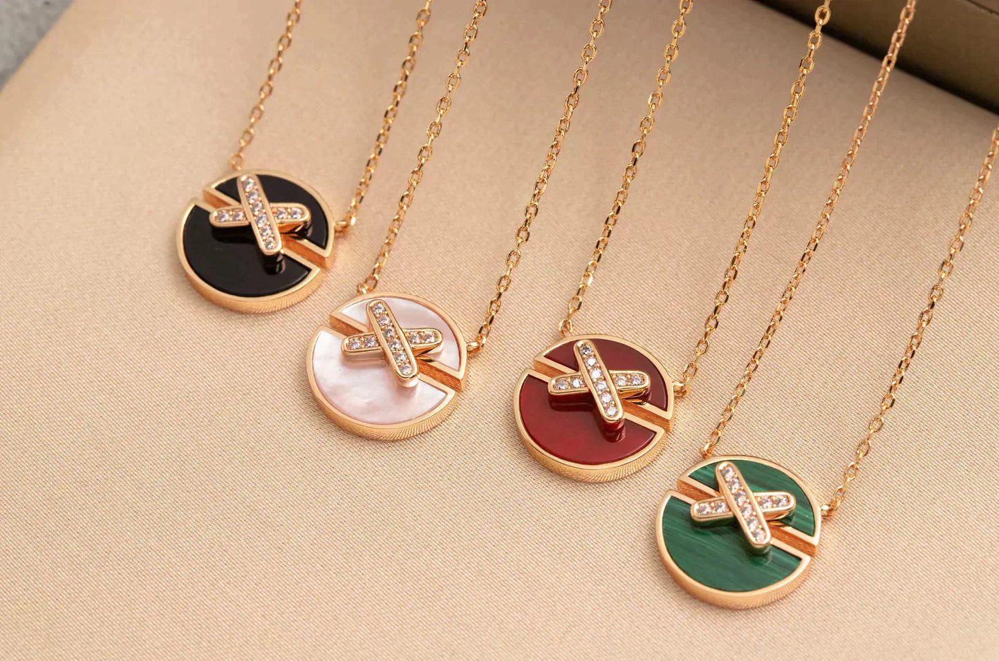[Am jewelry]JEUX DE ROSE GOLD DIAMOND NECKLACE