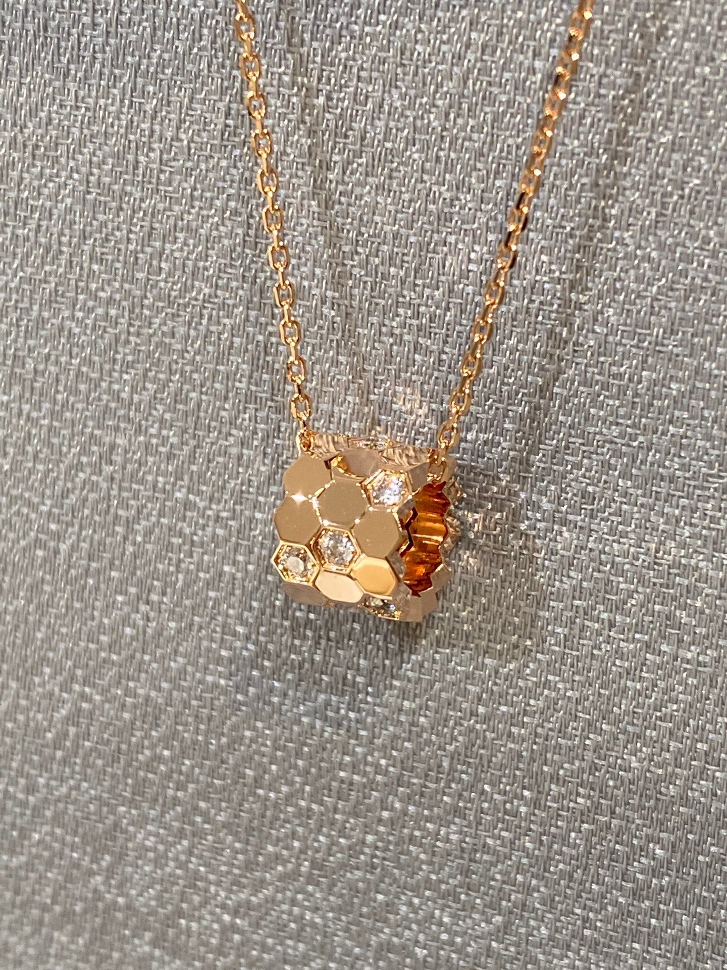 [Am jewelry]BEE LOVE DIAMOND NECKLACE