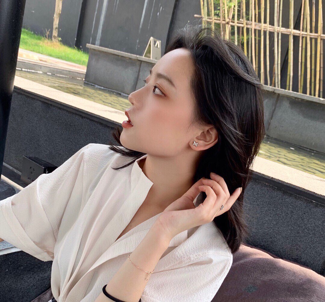 [Am jewelry]JEUX DE WHITE MOP ROSE GOLD DIAMOND EARRINGS