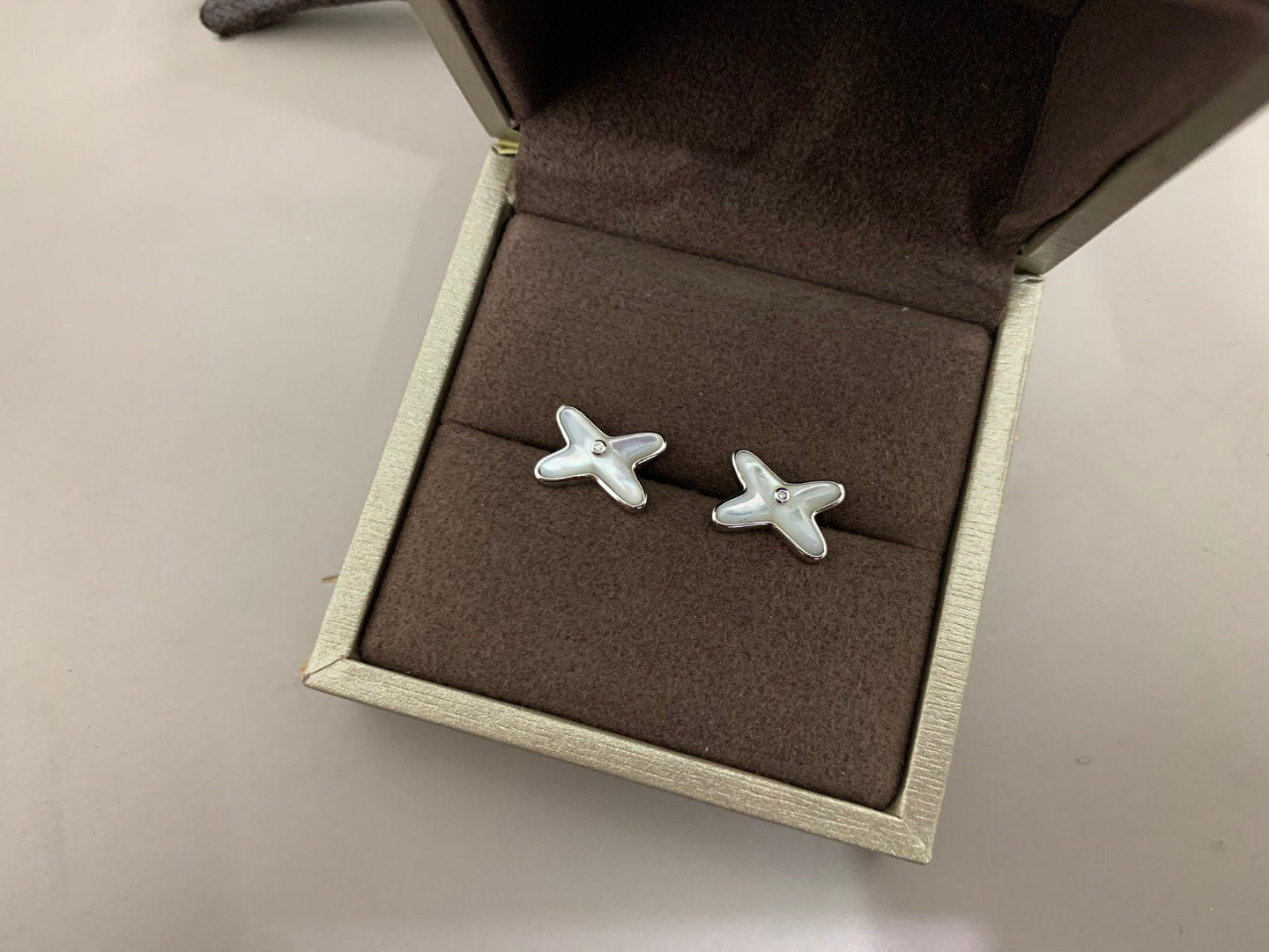 [Am jewelry]JEUX DE WHITE MOP SILVER DIAMOND EARRINGS