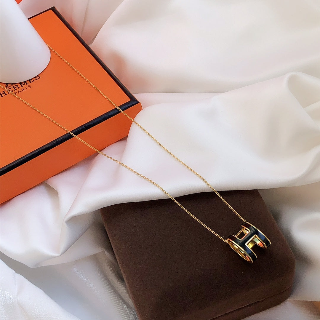 [Am jewelry]HM CLIC BLACK ENAMEL GOLD NECKLACE