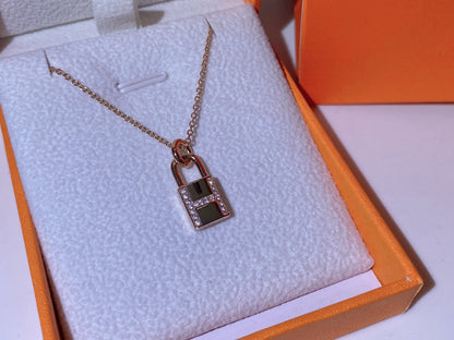 [Am jewelry]HM ADVANCED NICHE LOCK HEAD NECKLACE DIAMONDS